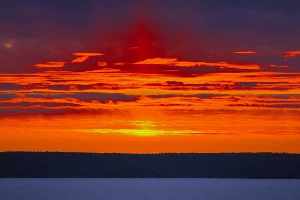 Canada, Prince Albert Sunset over Waskasiuw Lake